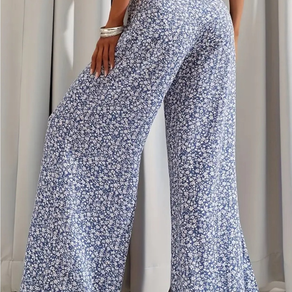 NWOT SIZE S SHEIN SMALL Floral Blue Wide-Leg Pants
